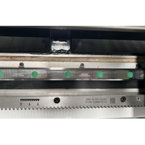 Mașină de tăiat metal cu laser FIBER 3000W 130x250cm + accesorii